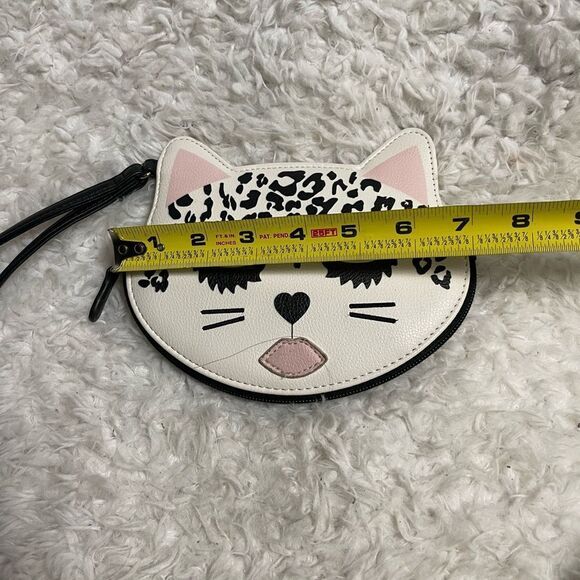 Betsey Johnson Cat Face leopard print Wristlet white,pink and black. - Picture 8 of 10